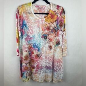 *NWT* Burst of Blooms Fit and Flare Tunic Top